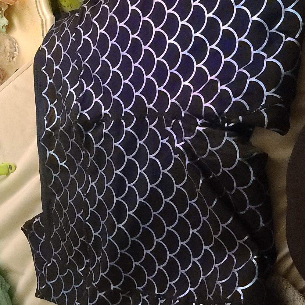 torrid size 5 leggings with pockets